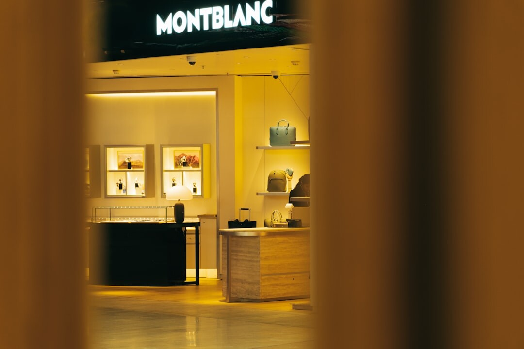 luxury store display