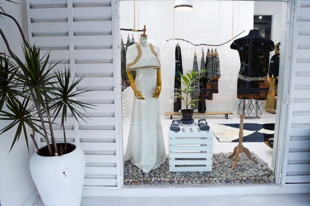 luxury pop up store